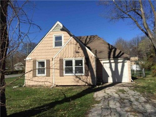 7846 Summit St, Kansas City, MO 64114