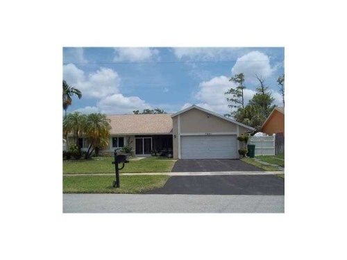 7881 53RD ST, Fort Lauderdale, FL 33351