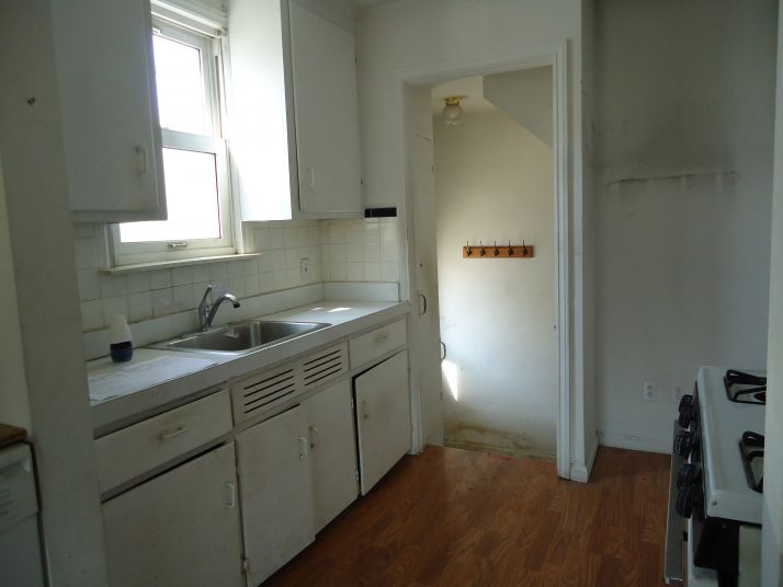 1654 Washington Ave, Lincoln Park, MI 48146