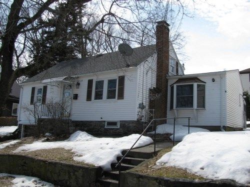 31 Lavallee Ter, Worcester, MA 01603