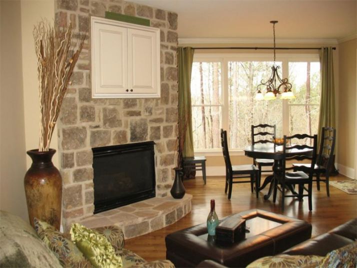 5074 Brendlynn Drive, Suwanee, GA 30024