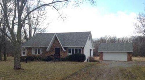 10818 Marion Center Rd., Fort Wayne, IN 46816