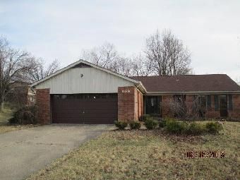 1189 Inner Circle Dr, Cincinnati, OH 45240