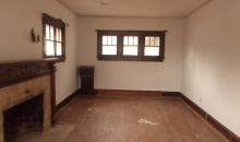 518 Lloyd St Barberton, OH 44203