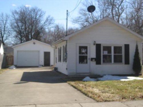 307 Astor Ave, Lansing, MI 48910