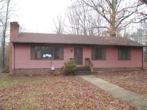 3550 Appaloosa Ln, Sandy Hook, VA 23153