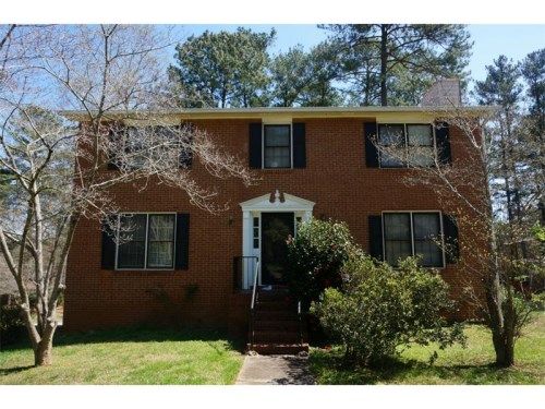 813 Lagoon Court, Stone Mountain, GA 30083
