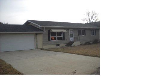 301 Iowa St, Wakonda, SD 57073