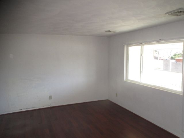 932 Sir Lancelot Dr, Chesapeake, VA 23323