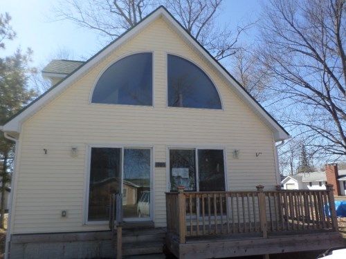 1105 Shorelilne Dr, Houghton Lake, MI 48629