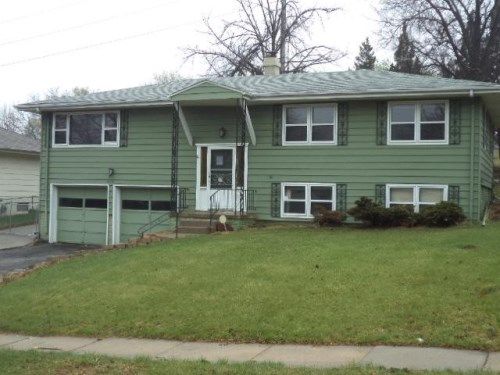 9179 Ogden St, Omaha, NE 68134