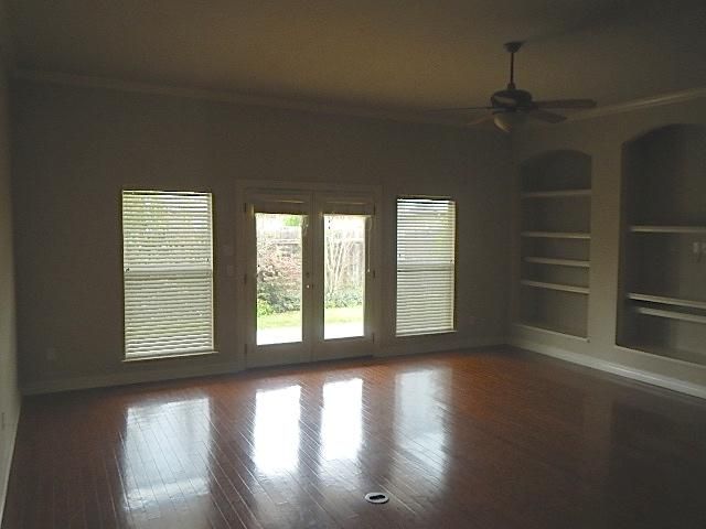 122 Riverbrooke Dr, Shreveport, LA 71115