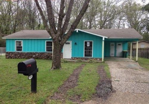 7910 Bronco Ln, Sherwood, AR 72120