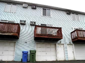 172 Woodland St Apt 3a, Meriden, CT 06451