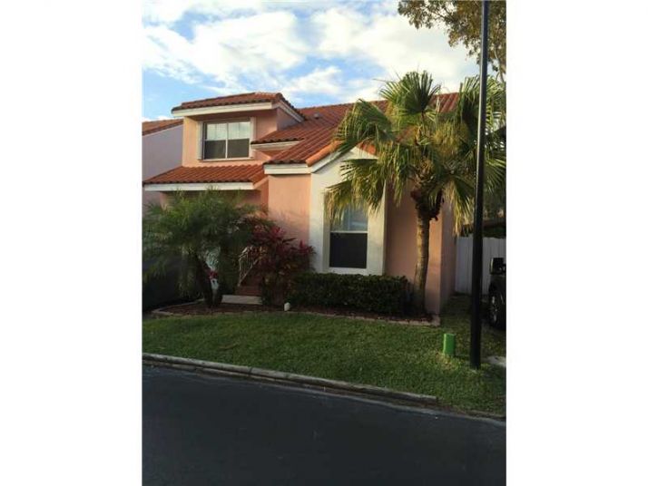 3645 VALAIS DR, Hollywood, FL 33021