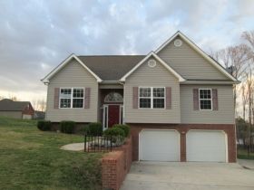 620 Hidden Oaks Dr, Flintstone, GA 30725
