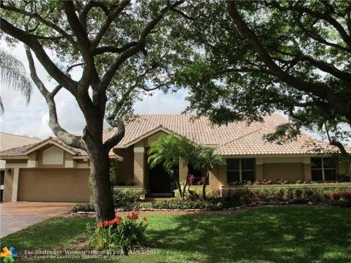 6141 NW 60TH AVE, Pompano Beach, FL 33067