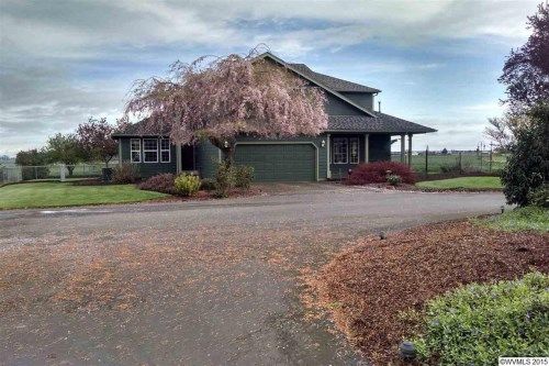 8445 Hazelgreen Rd, Silverton, OR 97381