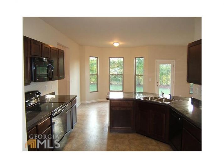 2747 Feldspar Way, Riverdale, GA 30296