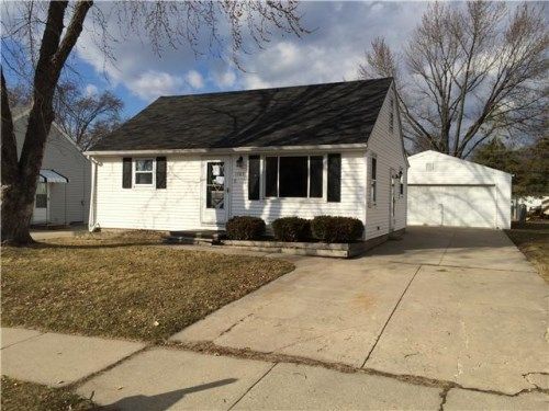 1587 Amy St, Green Bay, WI 54302