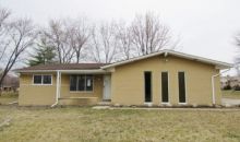 27065 Arden Park Cir Farmington, MI 48334