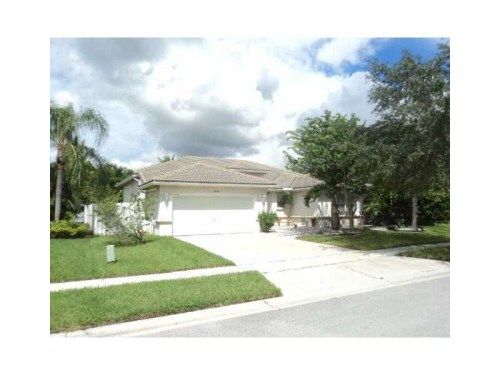 18733 NW 23 ST, Hollywood, FL 33029