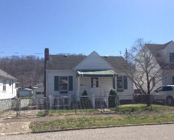 1053 Jackson Ave, Huntington, WV 25704