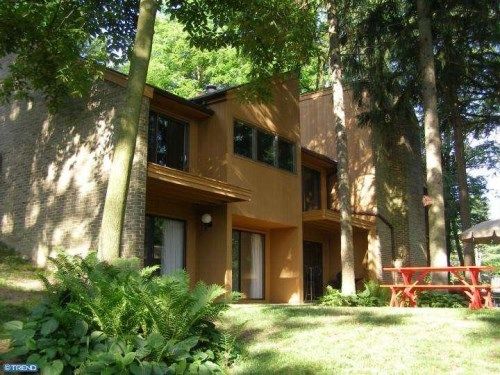 112 CLUBHOUSE DR, Bernville, PA 19506