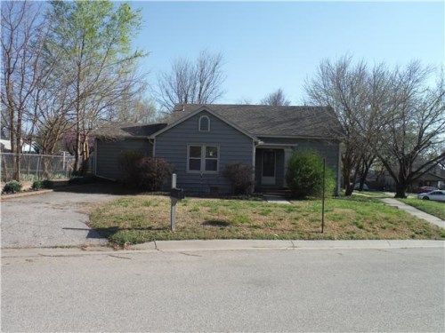 121 W Blair St, Mulvane, KS 67110