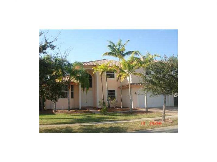 1010 NW 179 AV, Hollywood, FL 33029