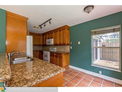 13217 NW 12TH CT, Fort Lauderdale, FL 33323