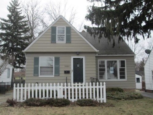 5680 Shawnee Dr, Cleveland, OH 44124