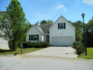 101 Waters Edge Way, Fayetteville, GA 30215