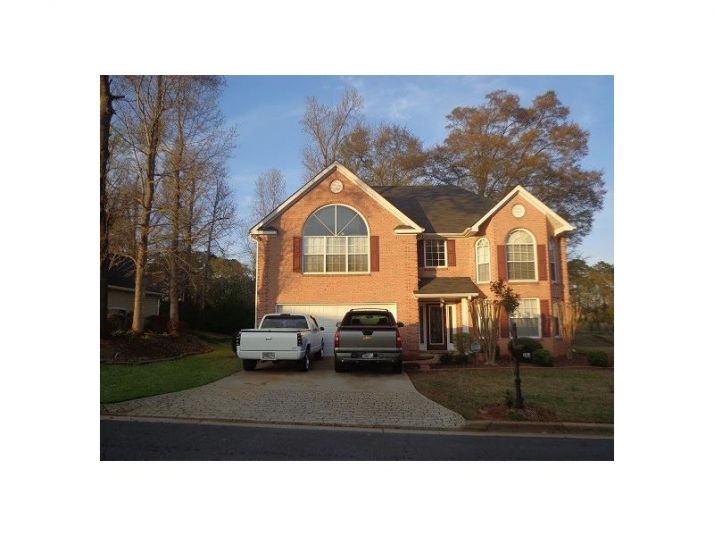 195 Olympic Drive, Fayetteville, GA 30215