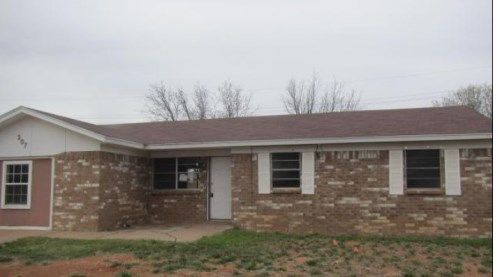 307 Pecan Street, Levelland, TX 79336