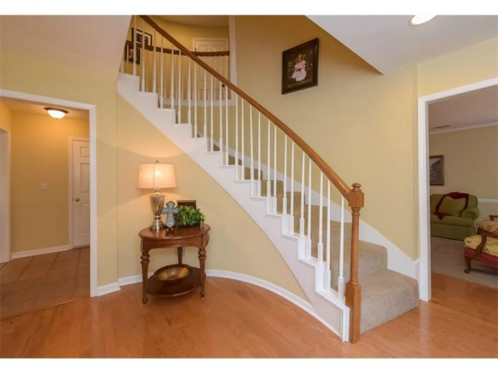 700 Greenvine Place, Roswell, GA 30076