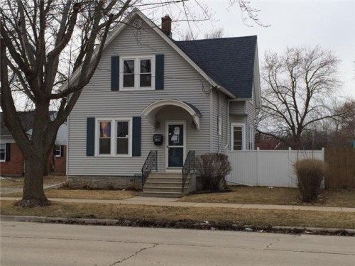 520 S Irwin Ave, Green Bay, WI 54301
