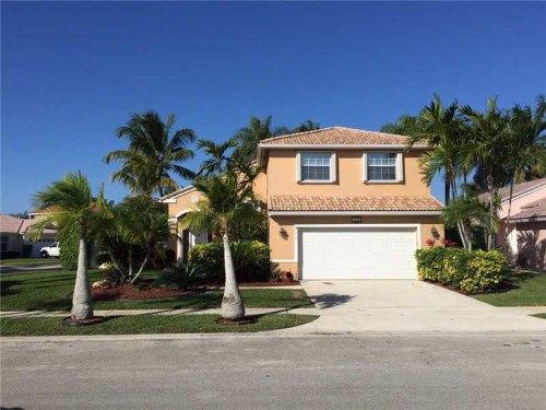 1040 NW 189 AV, Hollywood, FL 33029