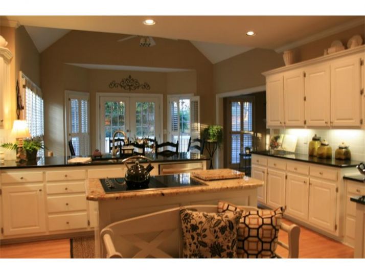 2580 Kenswick Circle, Lawrenceville, GA 30044