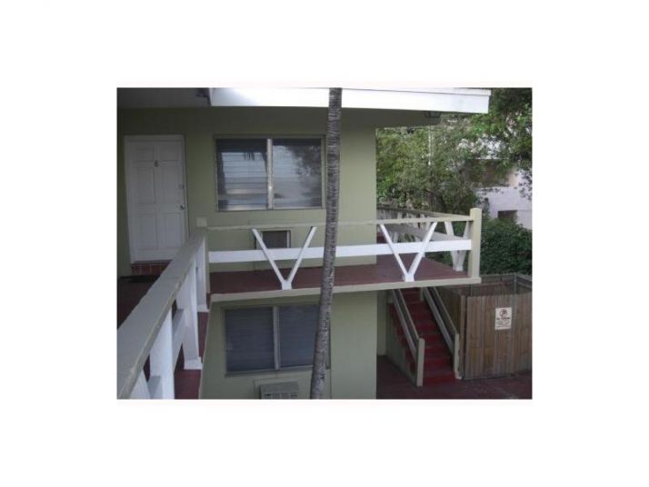 1585 NE 125 ST # 6, Miami, FL 33161