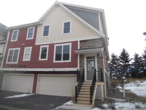 10757 Falling Water Ln #A, Saint Paul, MN 55129