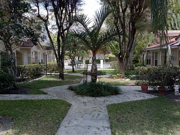 15270 SW 111 ST # 15270, Miami, FL 33196