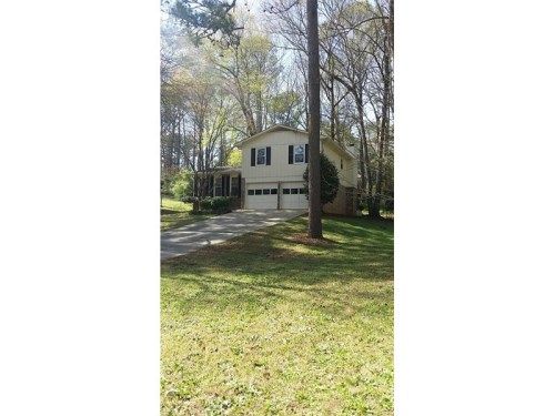4591 Lucerne Valley Road, Lilburn, GA 30047