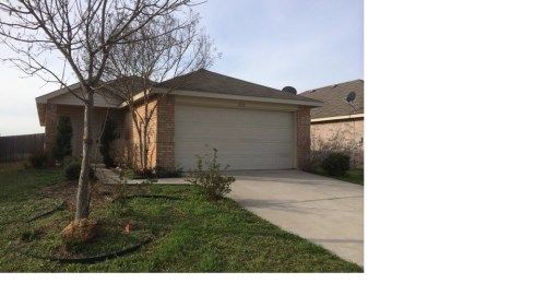 1332 Castle Ridge Rd, Fort Worth, TX 76140