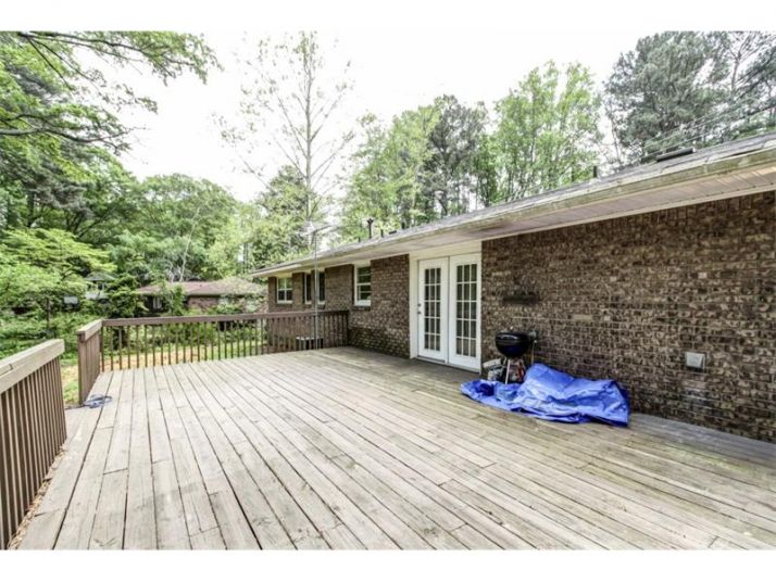 2111 Sherwood Drive Se, Marietta, GA 30067