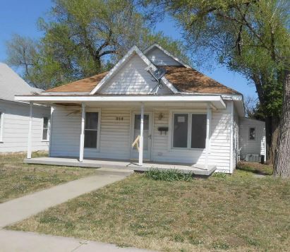 314 W 5th Ave, Hutchinson, KS 67501