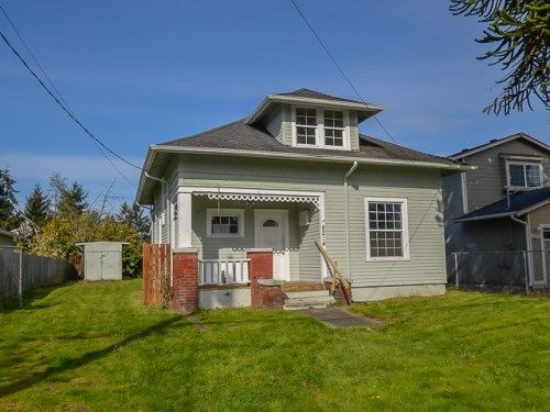 8214 S D St, Tacoma, WA 98408