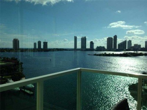3330 NE 190 ST # 914, Miami, FL 33180