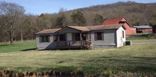 781b Smith Hollow Rd, Watertown, TN 37184