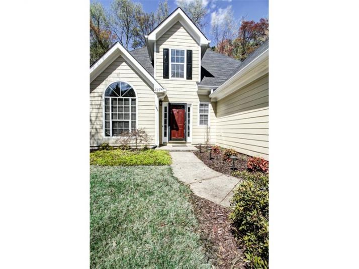 2874 Royal Bluff, Decatur, GA 30030
